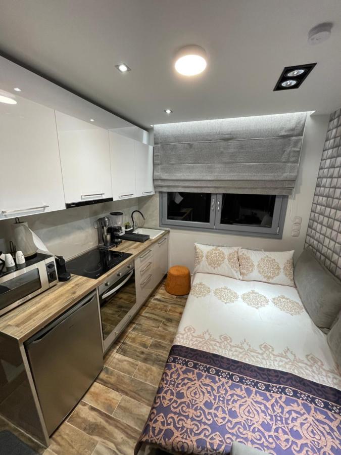 LA Larissa Luxury Apartments Dafne Extérieur photo